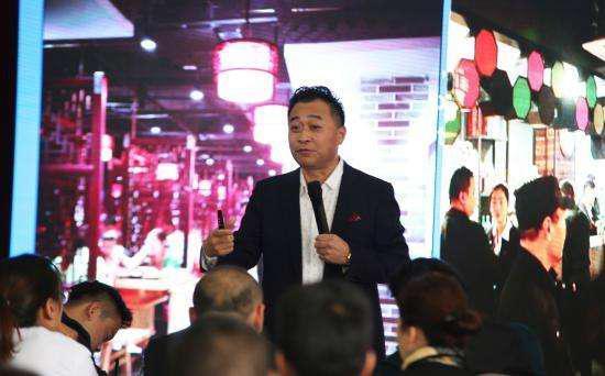 如何用裂变营销开出300家门店?瑞幸咖啡讲了这样一个故事