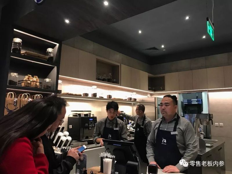 新零售咖啡来袭!小蓝杯爆红背后的三个关键词:微信生态、外卖和增量市场